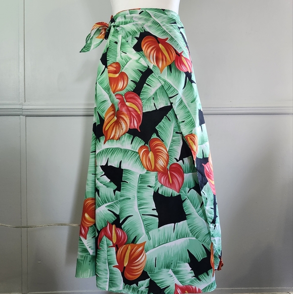 Vintage 90's Hawaiian Tropical Lightweight Statement Wrap Skirt - Picture 4 of 8